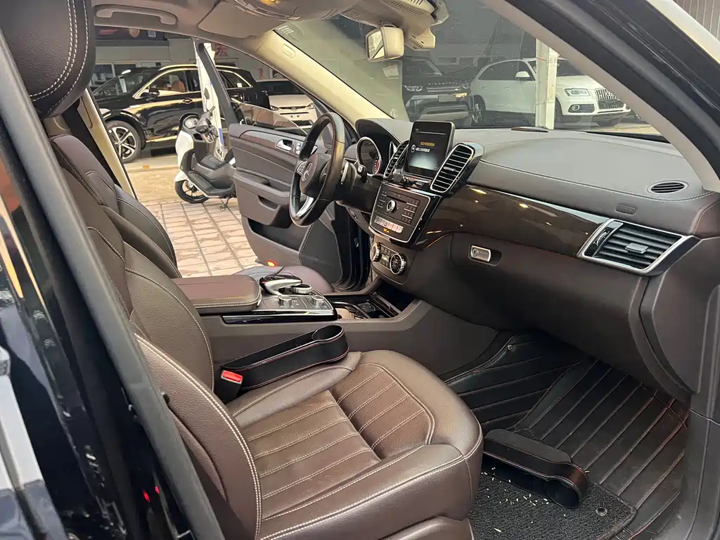 Mercedes-Benz GLS 2019 — фото 11