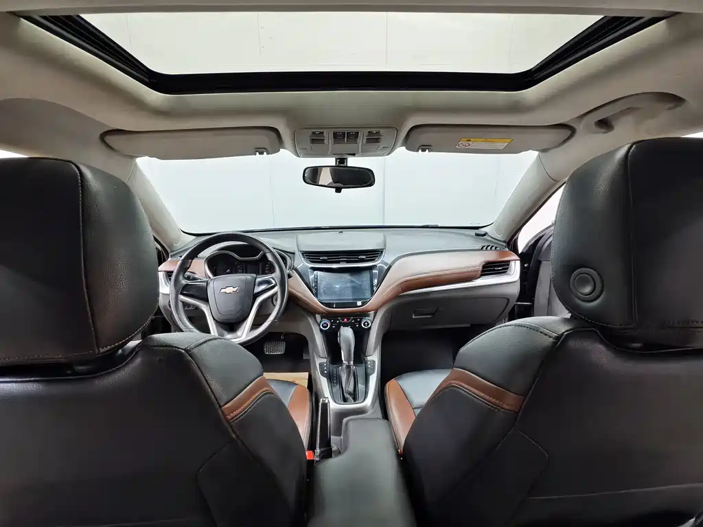 Chevrolet Malibu 2018 — фото 10