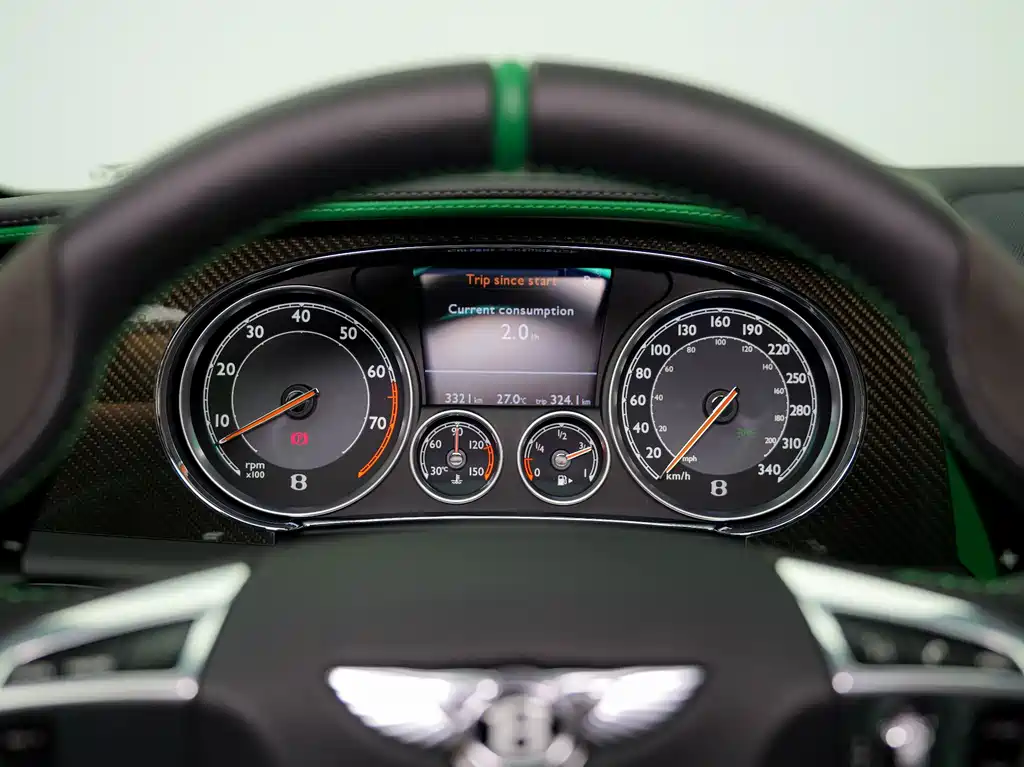 Bentley Continental 2019 — фото 25