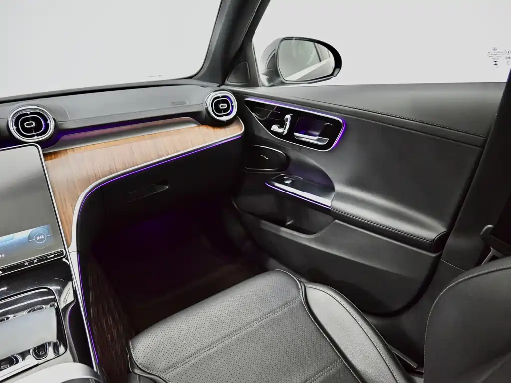 Mercedes-Benz C-Class 2022 — фото 11