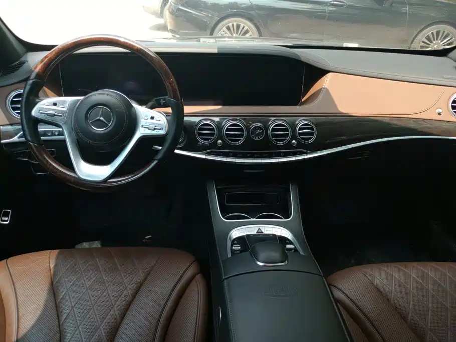 Mercedes-Benz Maybach S-Class 2019 — фото 12