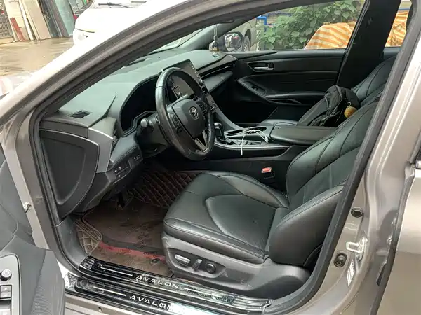 Toyota Avalon 2022