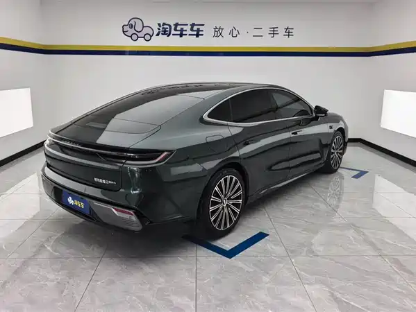 Geely Galaxy Starshine 8 2025