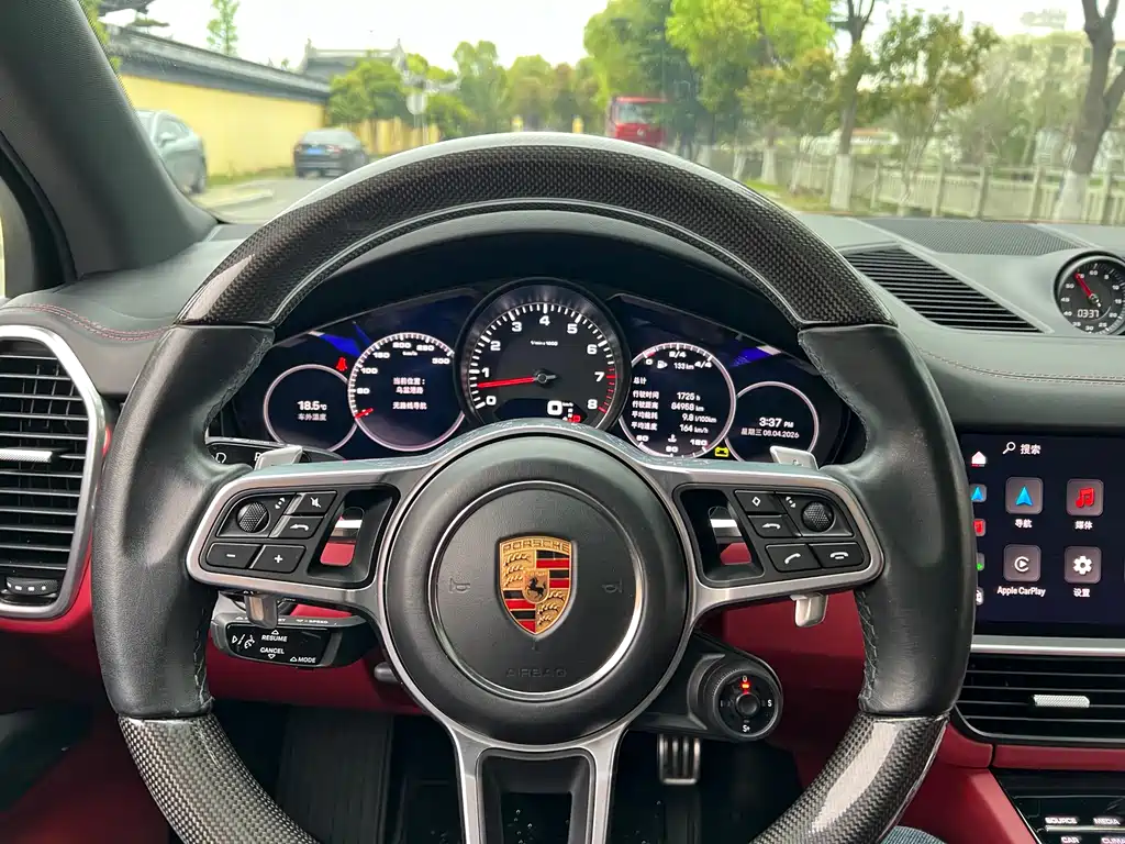 Porsche Cayenne 2022 — фото 18