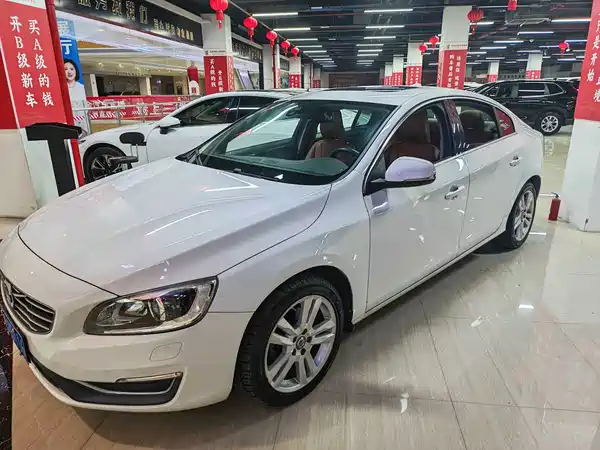 Volvo S60 2014