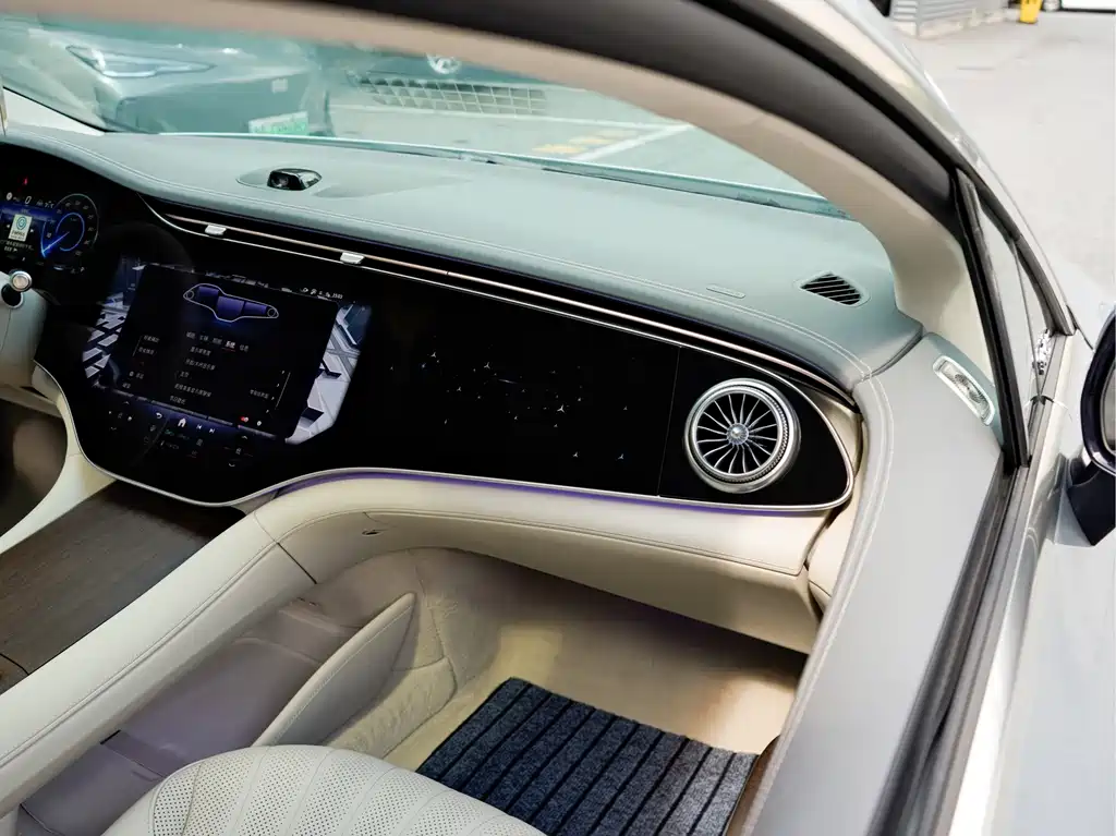 Mercedes-Benz EQS 2024 — фото 18