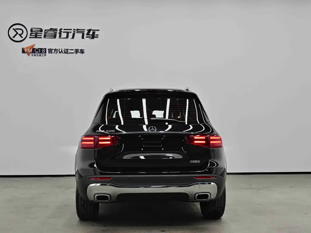 Mercedes-Benz GLB 2023 — фото 2