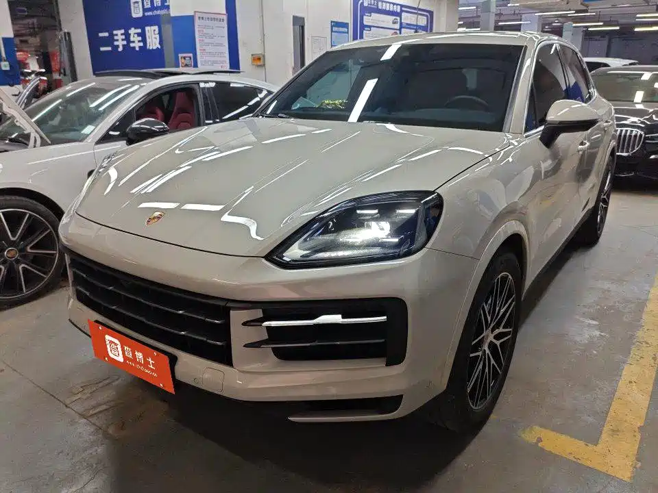 Porsche Cayenne 2025