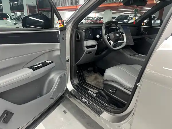 Geely Galaxy L7 2025