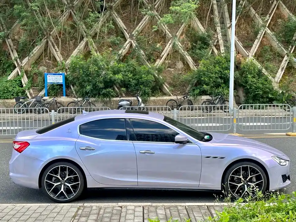 Maserati Ghibli 2020 — фото 8