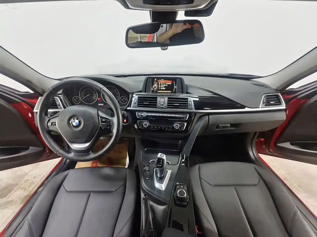 BMW 3 Series 2016 — фото 9