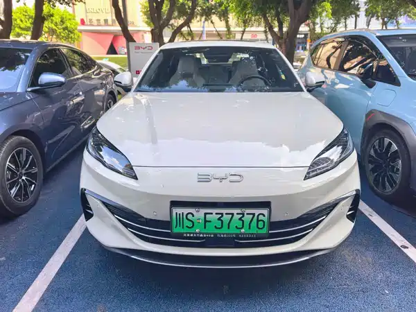 BYD Seal 06 2025
