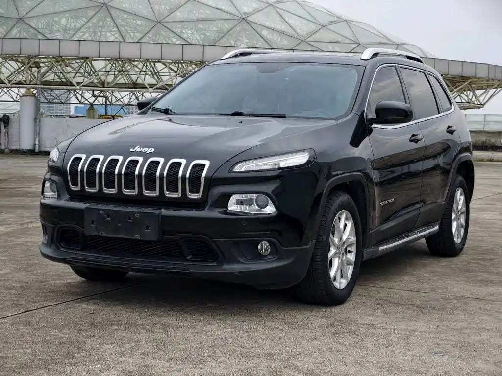 Jeep Cherokee 2016 — фото 1