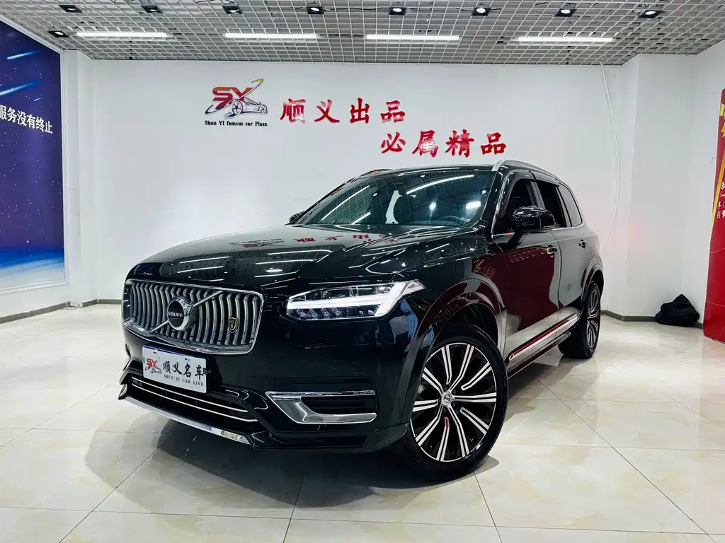 Volvo XC90 2024 — фото 1