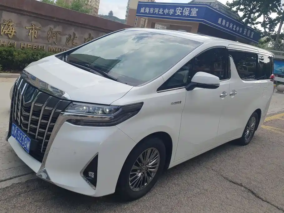 Toyota Alphard 2020 — фото 1