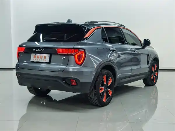 Lynk & Co 01 2020