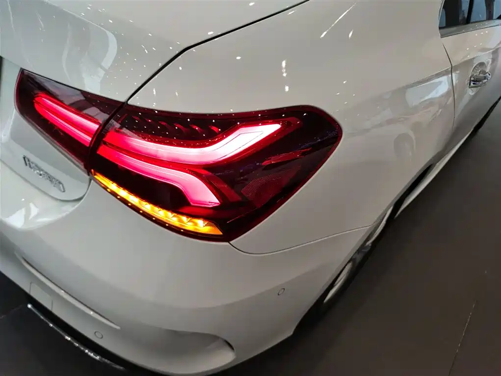 Mercedes-Benz A-Class 2022 — фото 8