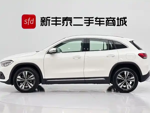 Mercedes-Benz GLA 2021