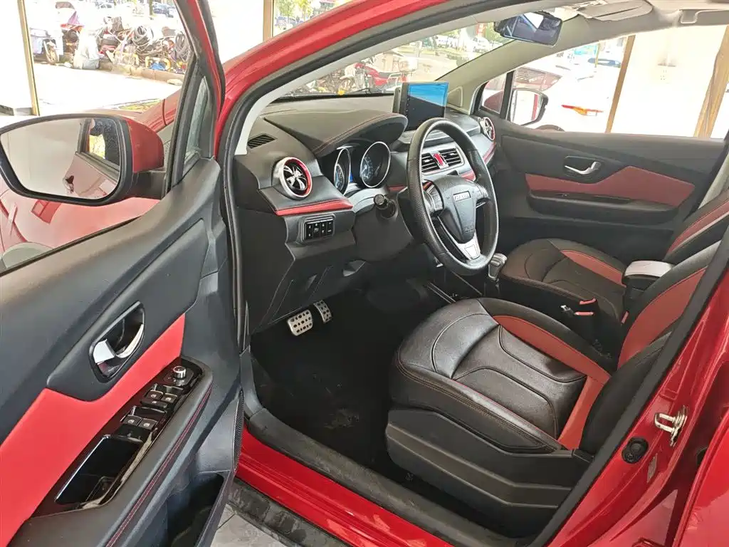 Haval H1 2017 — фото 12
