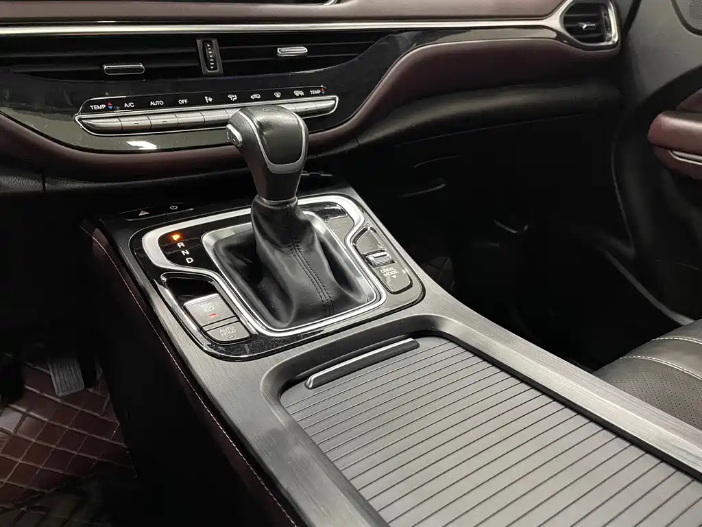 GAC Trumpchi M6 2022 — фото 7