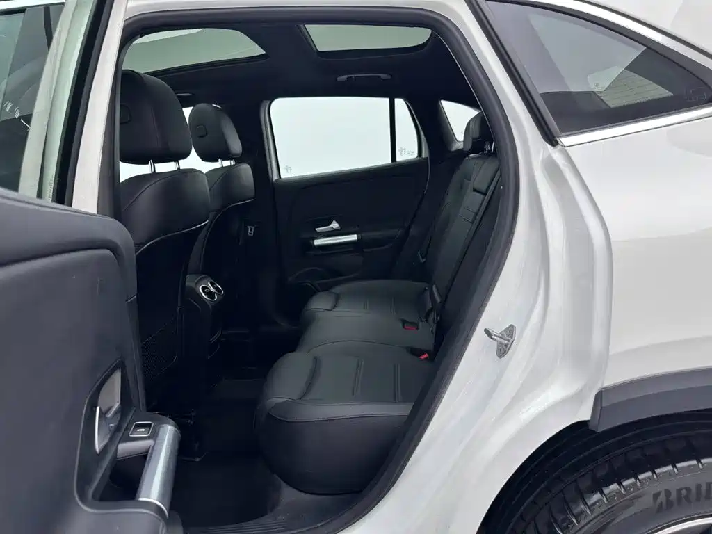 Mercedes-Benz GLA 2021 — фото 20