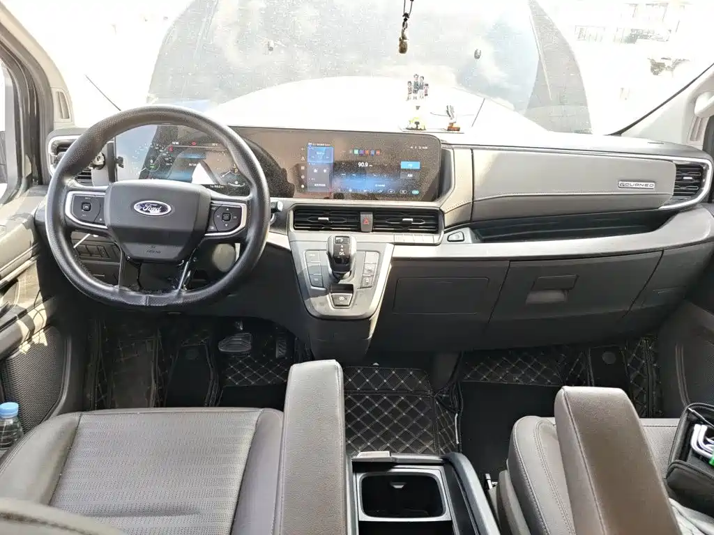 Ford Tourneo 2023 — фото 13