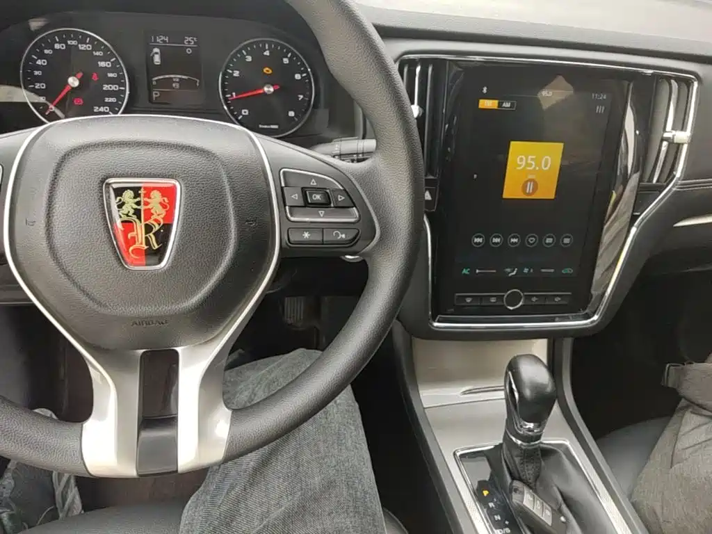Roewe i6 Classic 2019 — фото 10