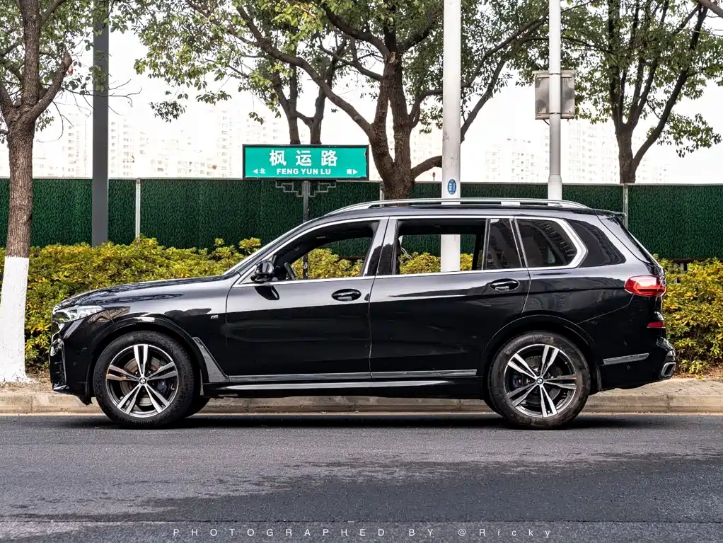 BMW X7 2020 — фото 2