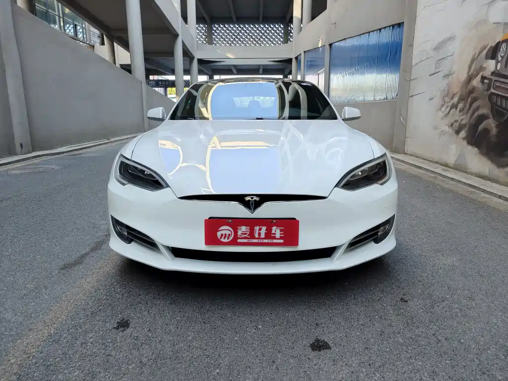 Tesla Model S 2017 — фото 2