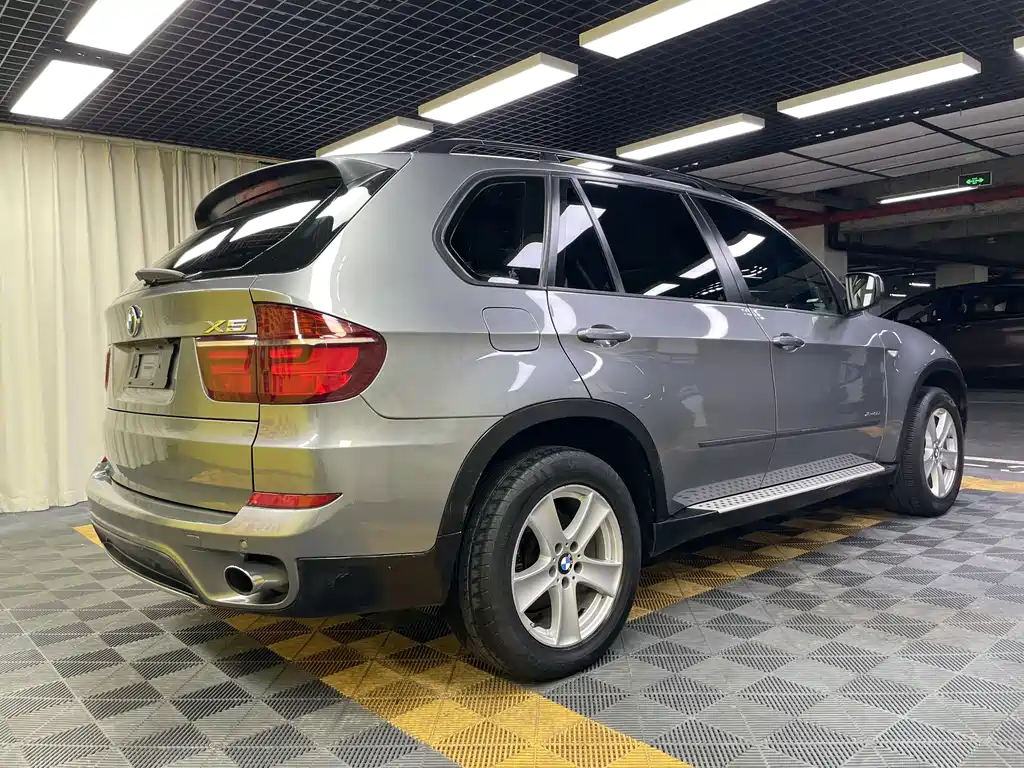 BMW X5 2011 — фото 12