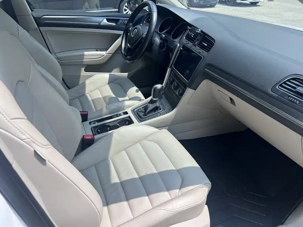 Volkswagen Golf 2015