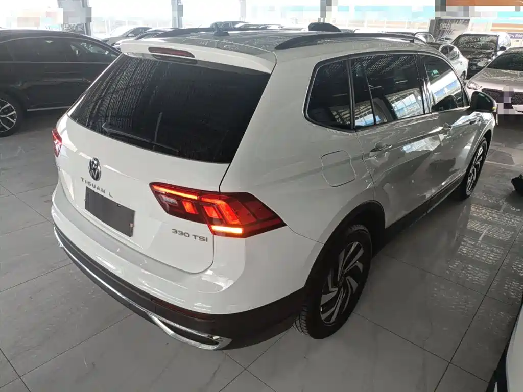Volkswagen Tiguan L 2023 — фото 7