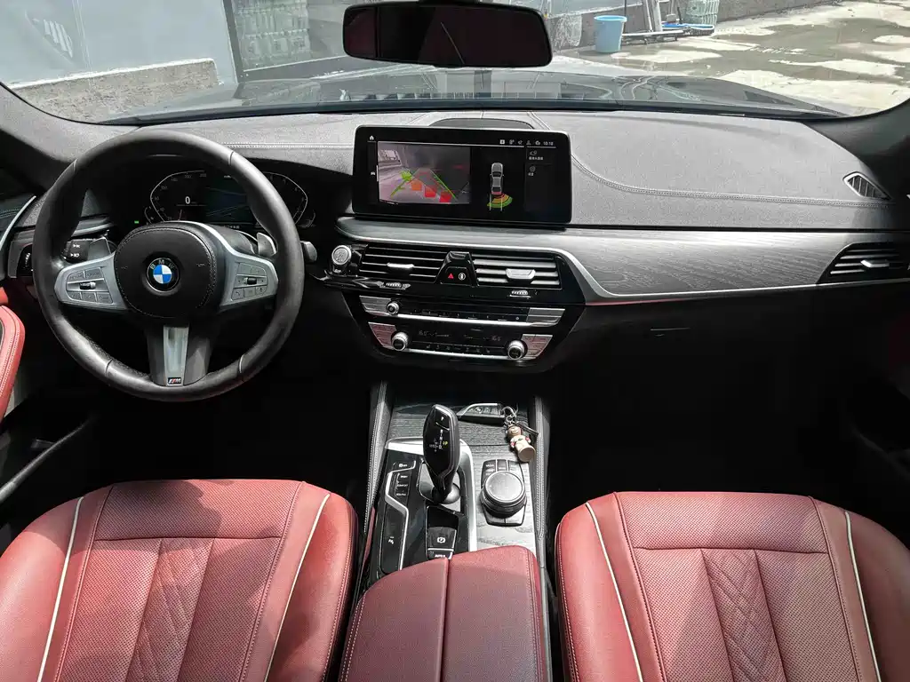 BMW 5 Series 2023 — фото 6