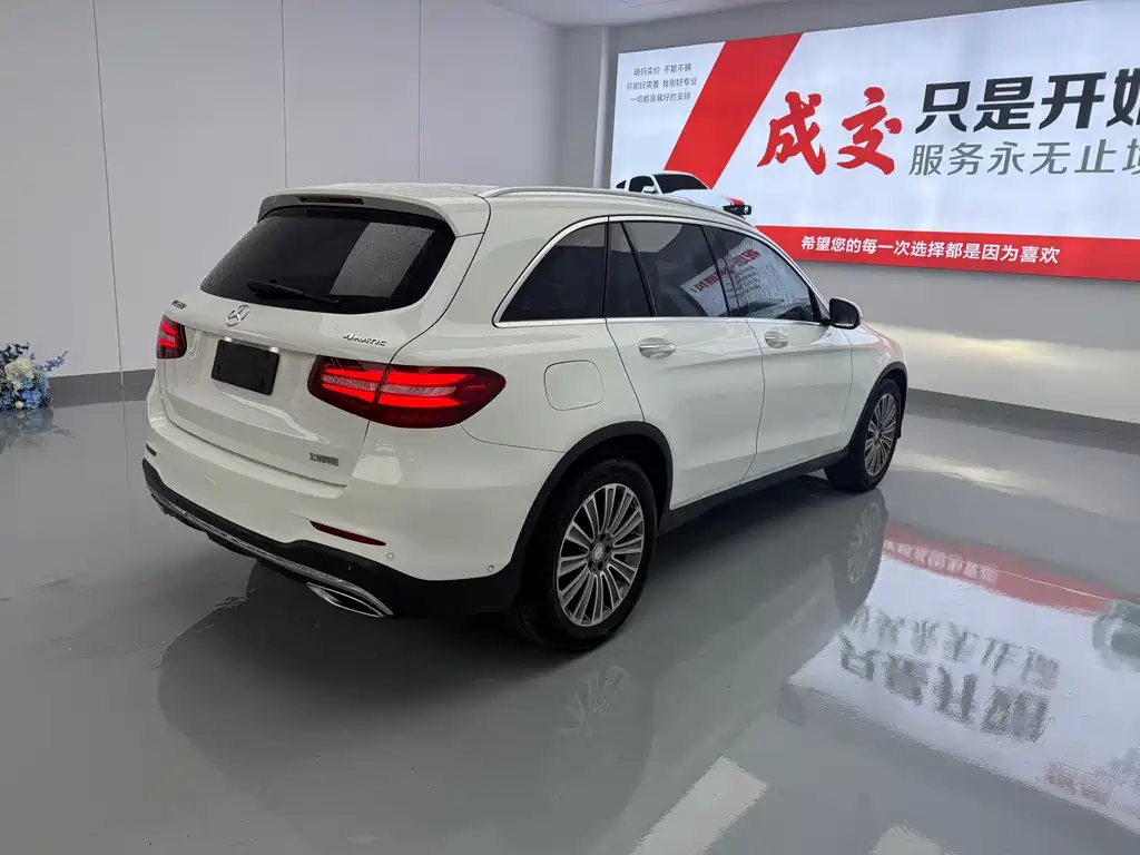 Mercedes-Benz GLC 2017 — фото 10