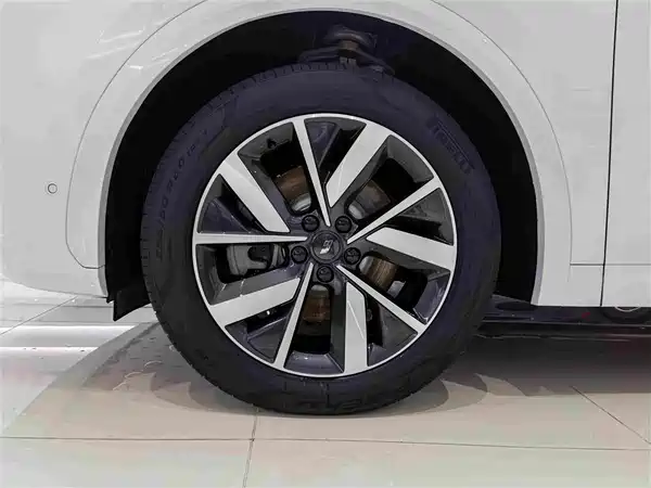 Li Auto L7 2023