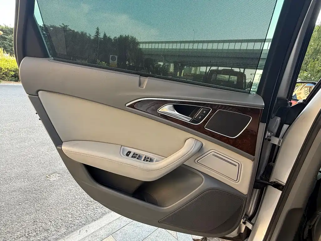 Audi A6L 2012