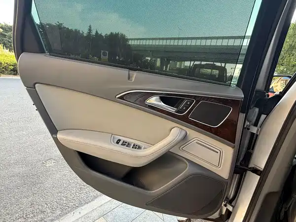 Audi A6L 2012
