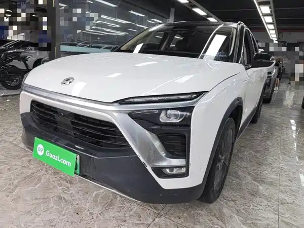 NIO ES8 2019