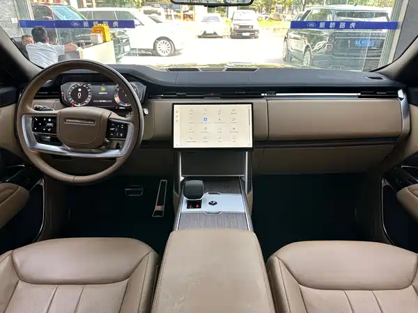 Land Rover Range Rover 2024