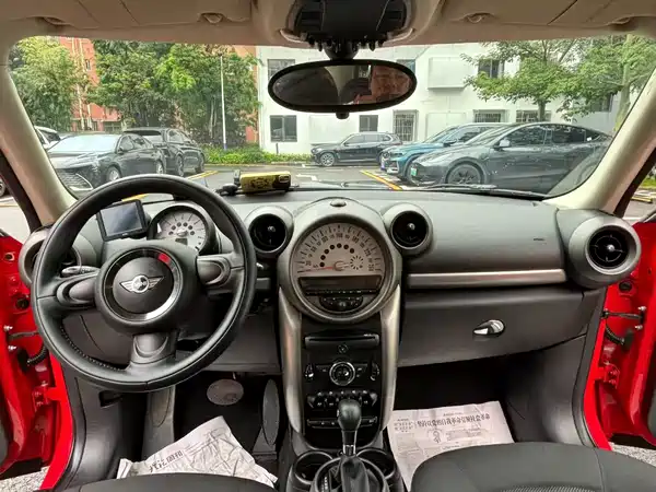 MINI Countryman 2013