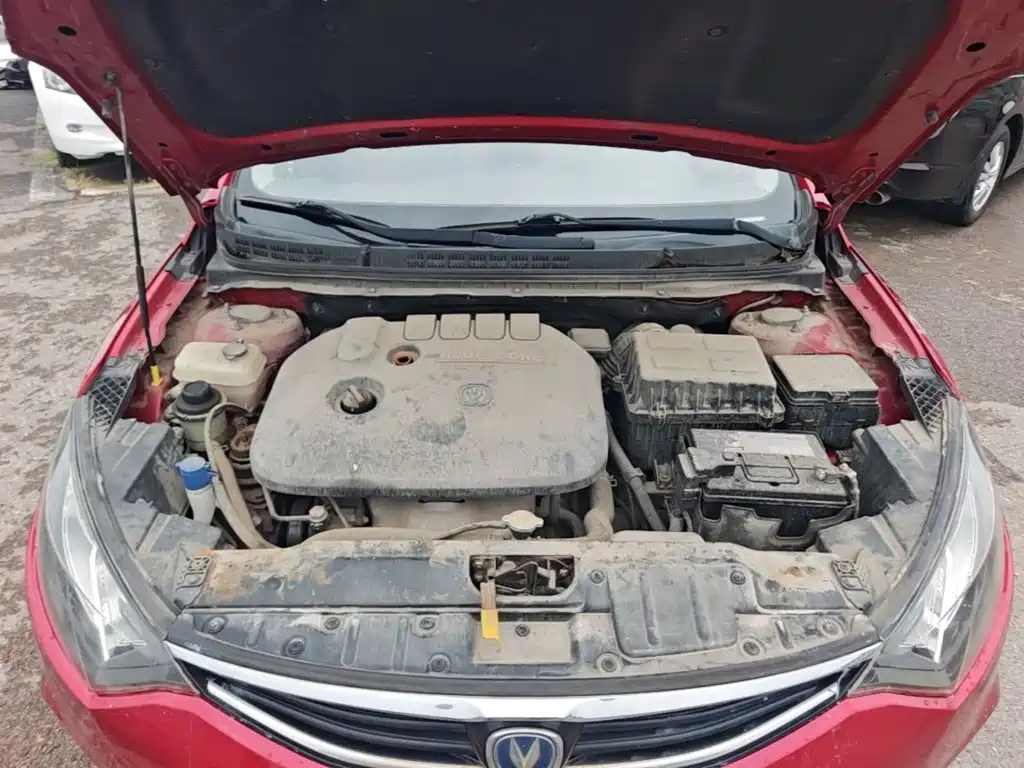 Changan Eado XT 2015 — фото 20