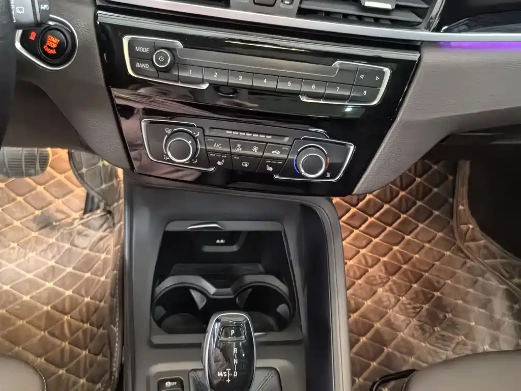 BMW X1 2020 — фото 10