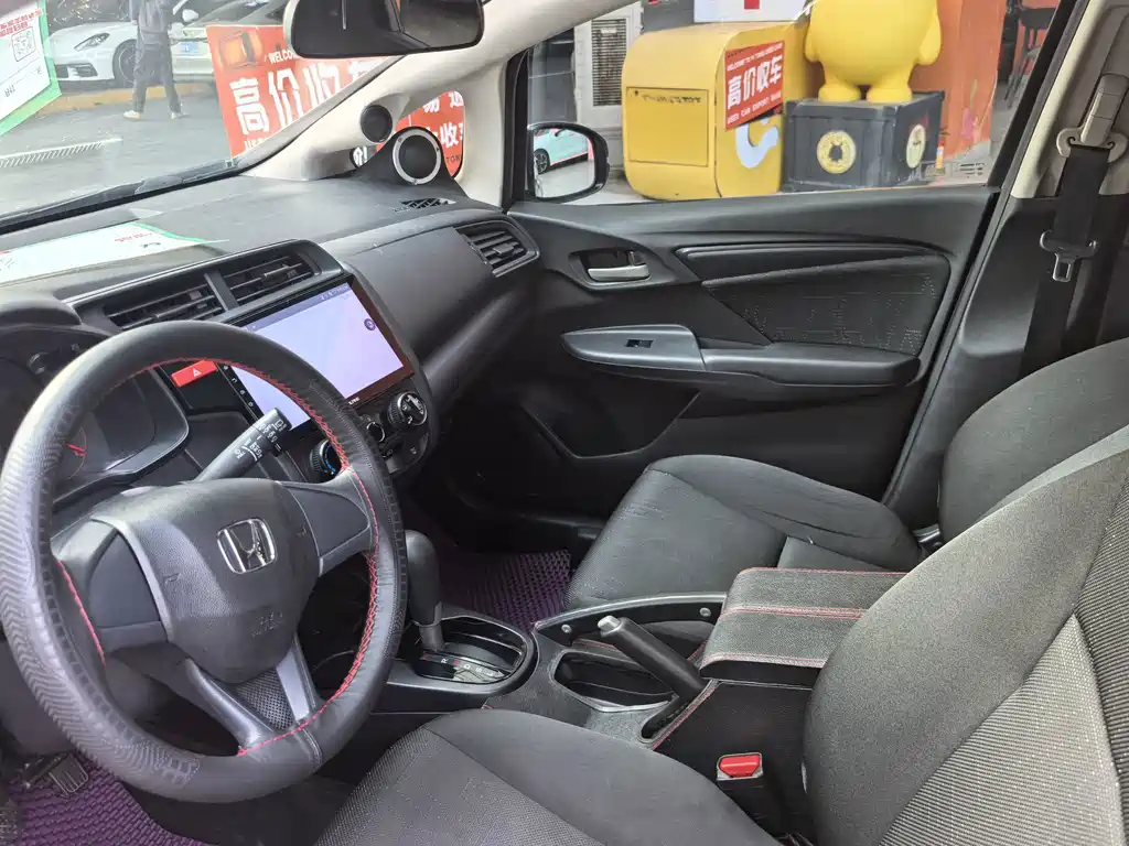 Honda Fit 2016 — фото 12