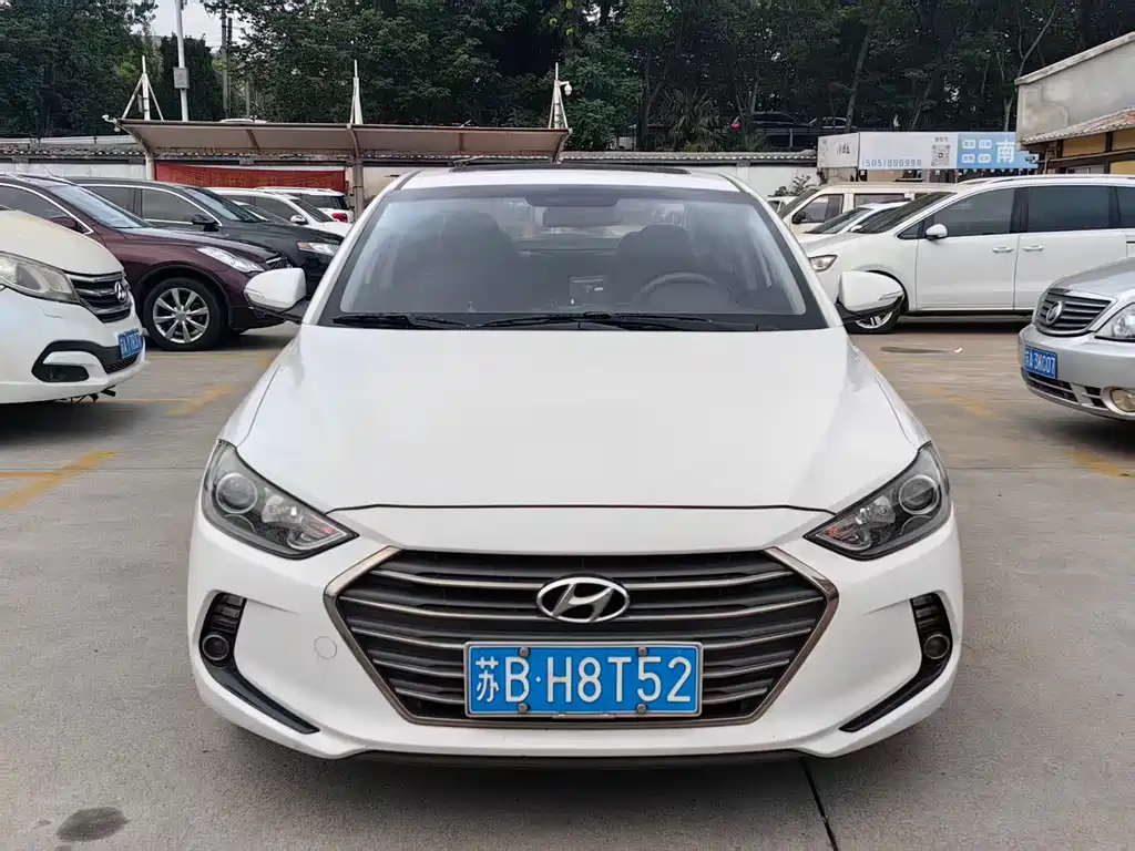 Hyundai Elantra 2018