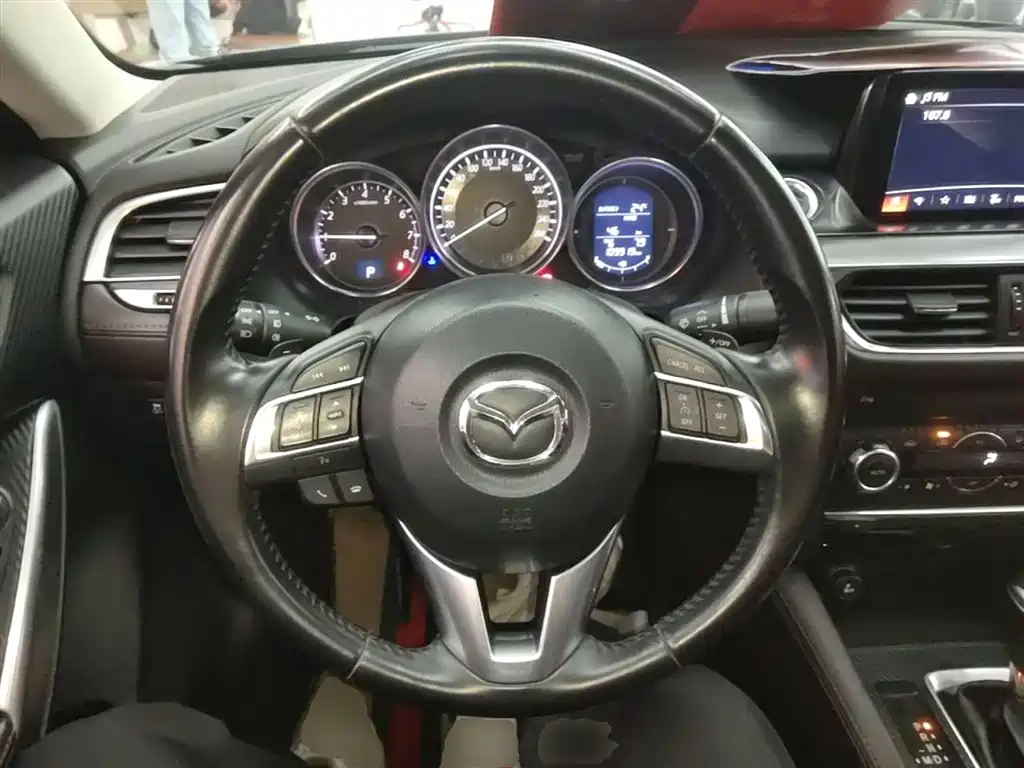 Mazda Atenza 2017 — фото 11