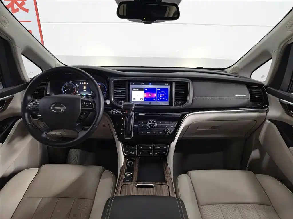 GAC Motor Trumpchi M8 2020 — фото 5