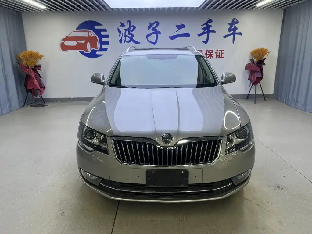 Skoda Superb 2015 — фото 2