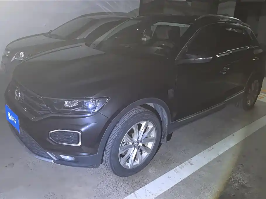 Volkswagen T-Roc 2019 — фото 2