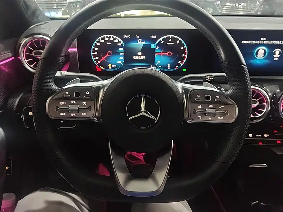 Mercedes-Benz A-Class 2020 — фото 15