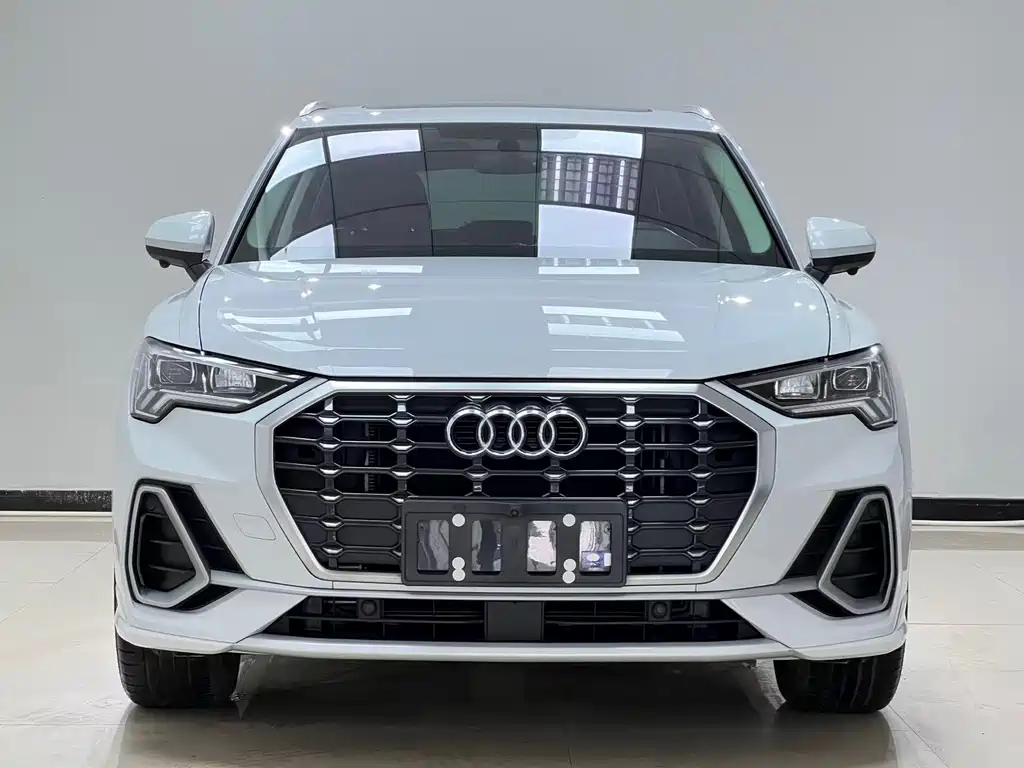 Audi Q3 2023